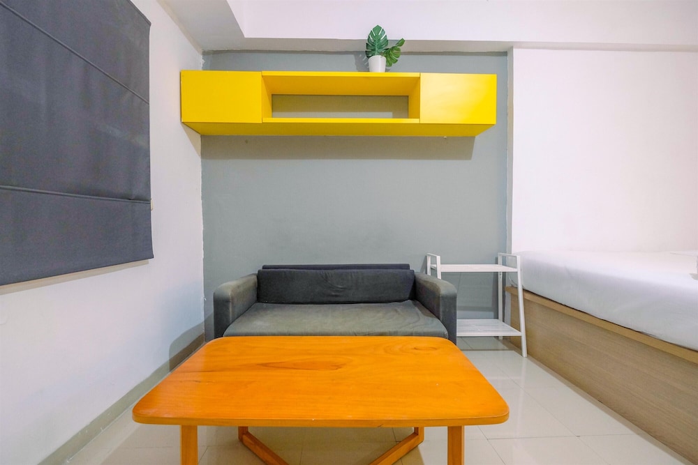 warm and cozy studio park view condominium apartment