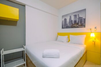 warm and cozy studio park view condominium apartment