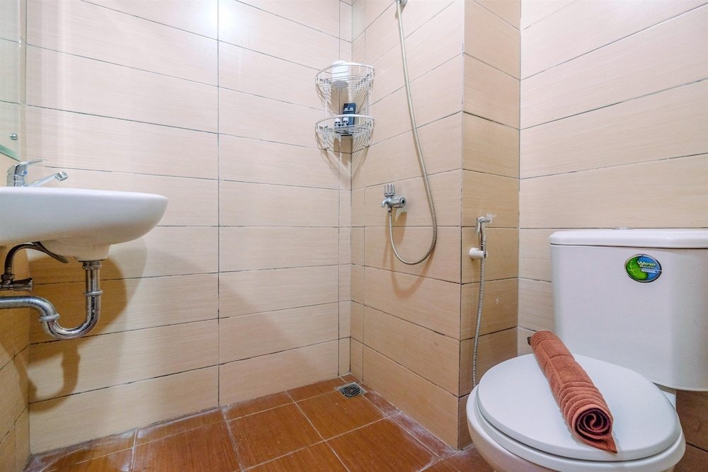 strategic and good studio margonda residence 5 apartment