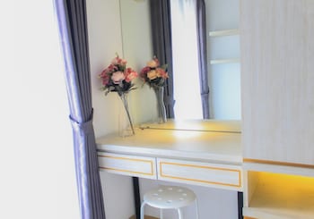 clean and comfort 2br apartment m town residence