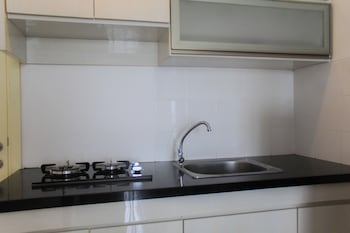 clean and comfort 2br apartment m town residence
