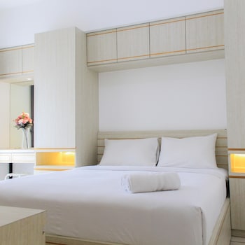 clean and comfort 2br apartment m town residence