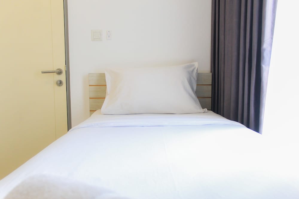 clean and comfort 2br apartment m town residence