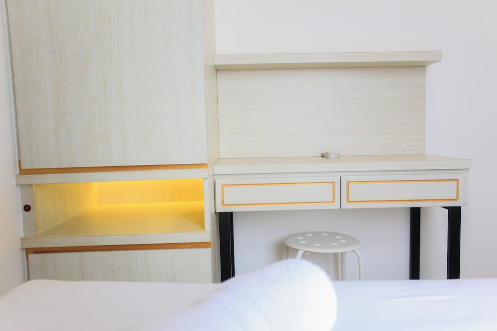 clean and comfort 2br apartment m town residence