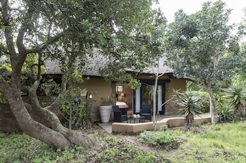 Kariega Game Reserve - River Lodge,In The Mountains,4 star