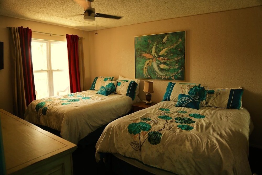 beach access condo nice pool hot tub area w bbq 2 bedroom home by redawning