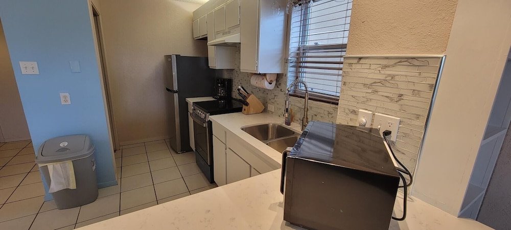 beach access condo nice pool hot tub area w bbq 2 bedroom home by redawning