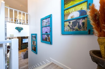 pool villa 4 br walking to beach hv