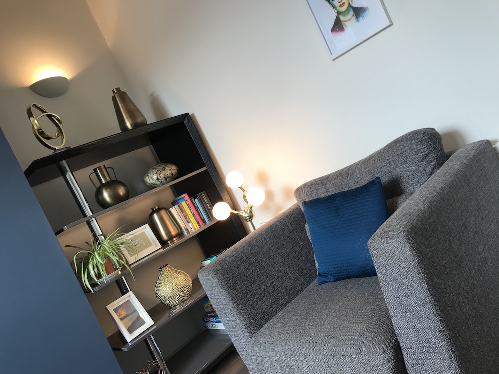 3 bedroom house close to m6 and m55