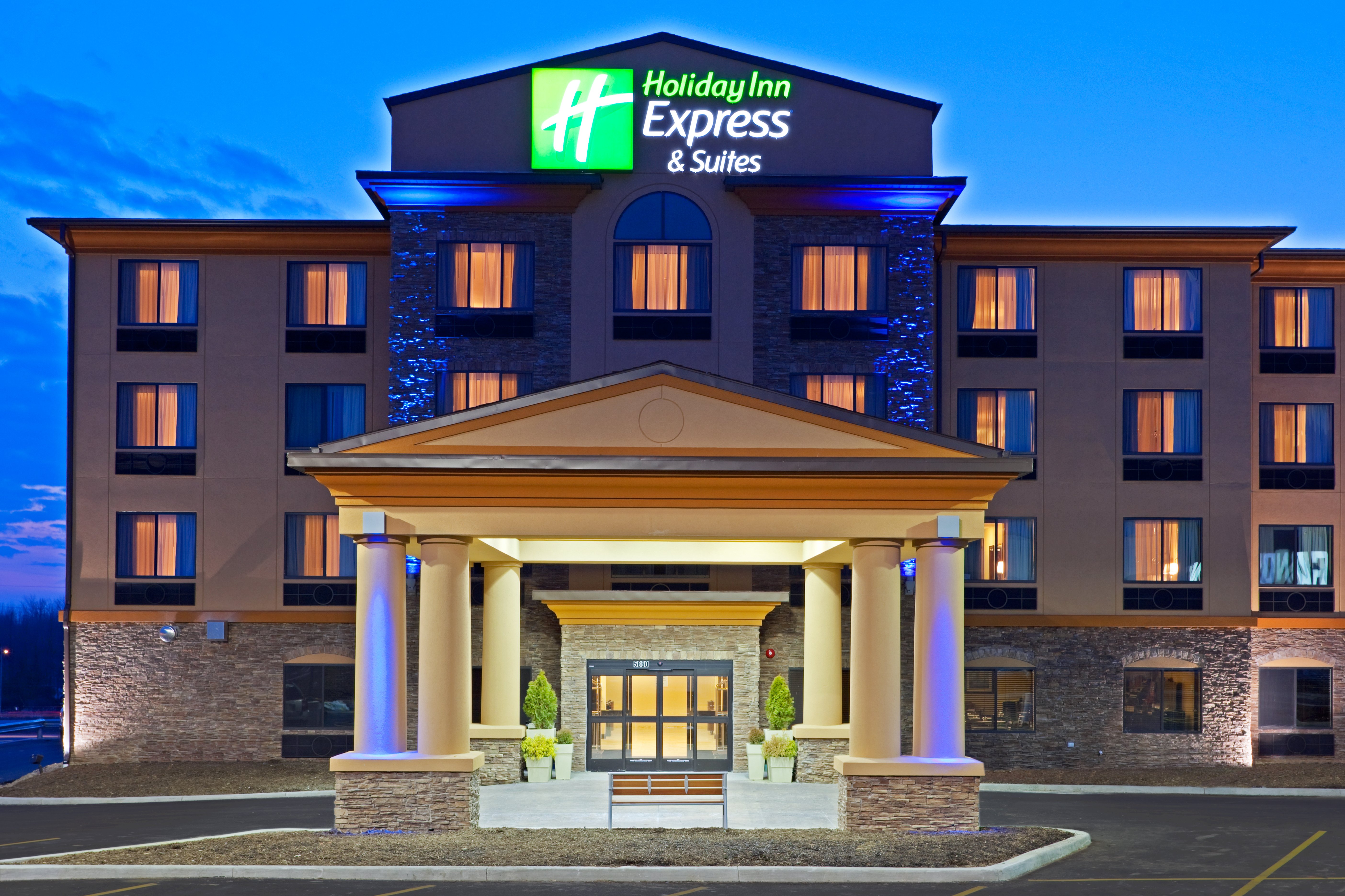 holiday inn express and suites syracuse north airport area