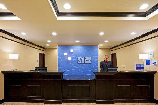 holiday inn express and suites syracuse north airport area