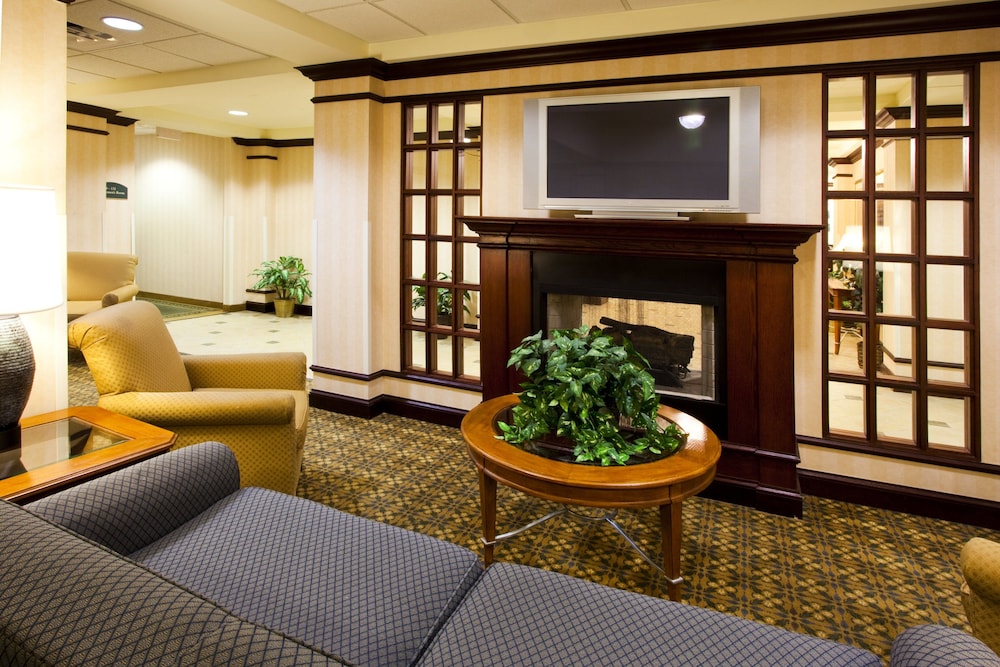 holiday inn express syracuse airport by ihg