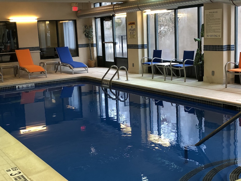 holiday inn express syracuse airport by ihg
