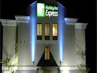 holiday inn express syracuse airport by ihg
