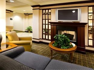 holiday inn express syracuse airport by ihg