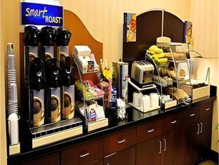 holiday inn express syracuse airport by ihg