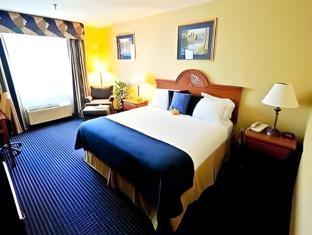 holiday inn express syracuse airport by ihg