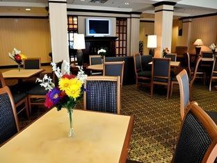 holiday inn express syracuse airport by ihg