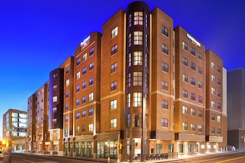courtyard syracuse downtown at armory square