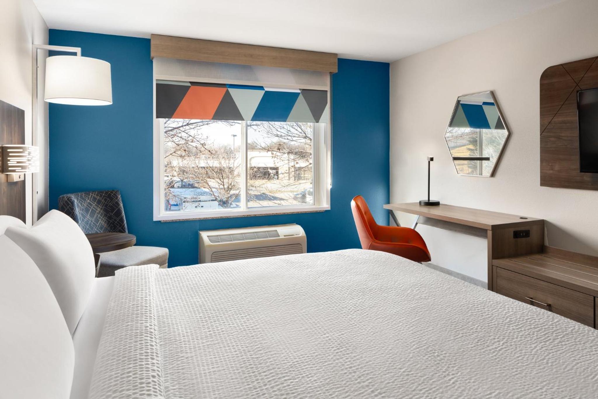 holiday inn express and suites cherry by ihg