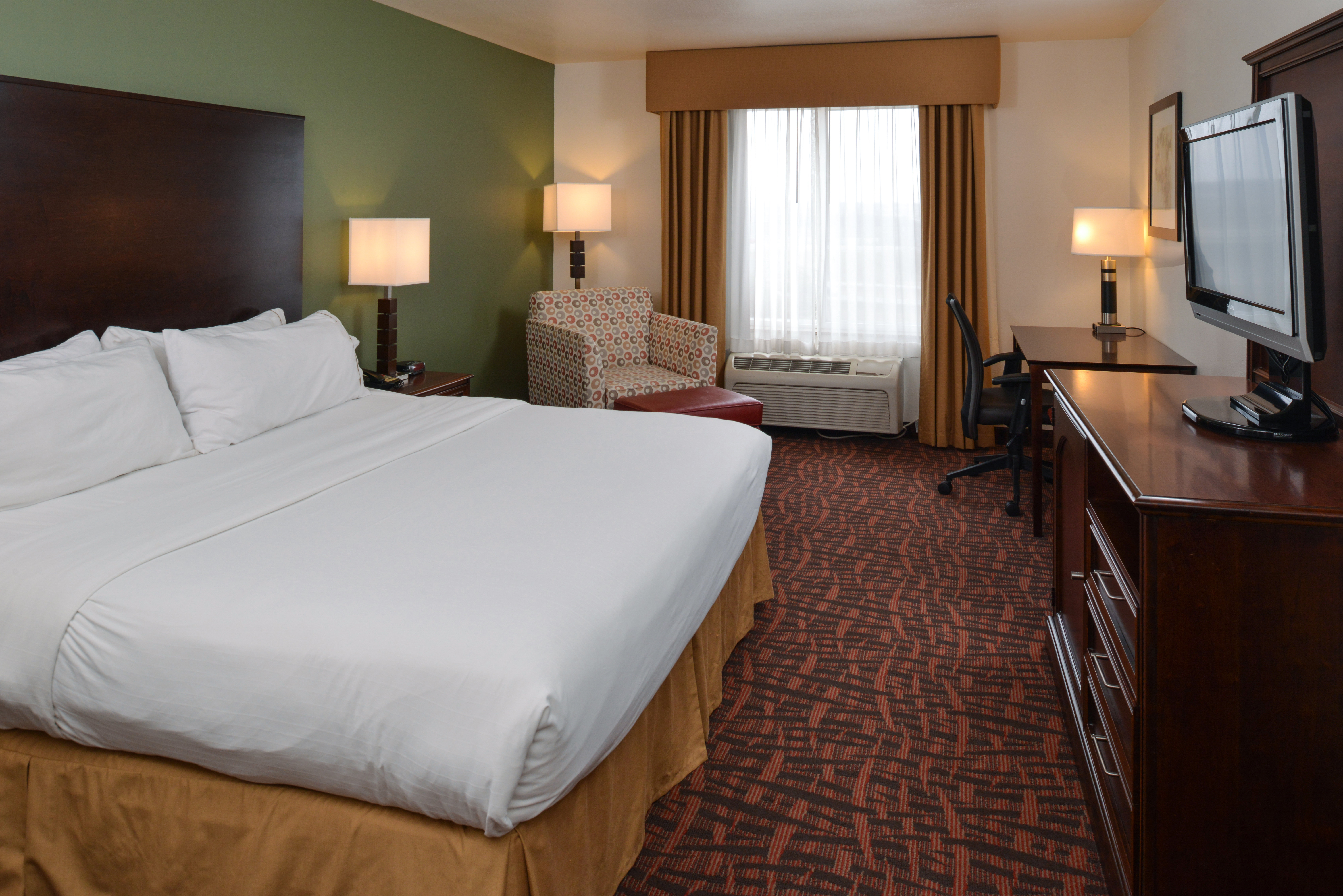 holiday inn express and suites cherry by ihg