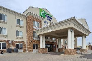 holiday inn express and suites cherry by ihg