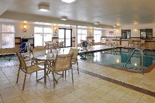 holiday inn express and suites cherry by ihg