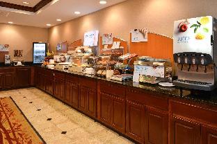 holiday inn express and suites cherry by ihg