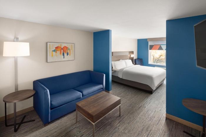 holiday inn express and suites cherry by ihg