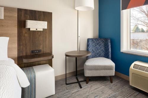 holiday inn express and suites cherry by ihg