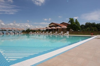 country house country club