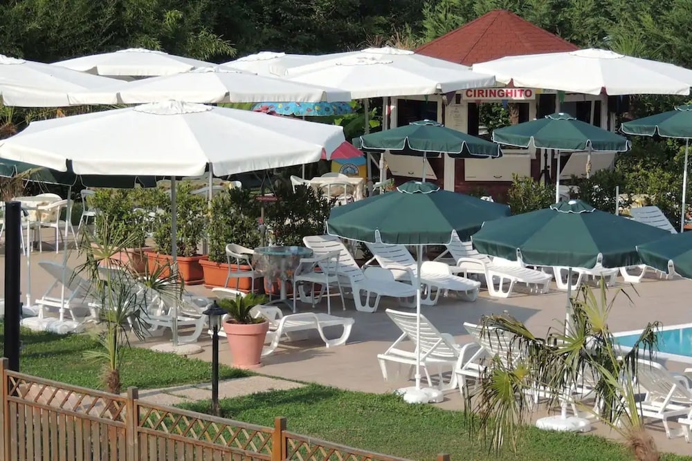 country house country club