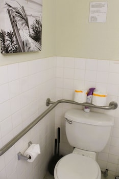 hawaiian monarch 1915 condo by redawning