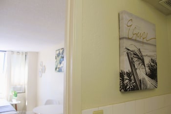 hawaiian monarch 1915 condo by redawning