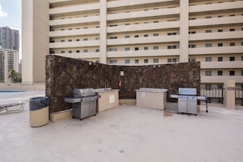 hawaiian monarch 1915 condo by redawning