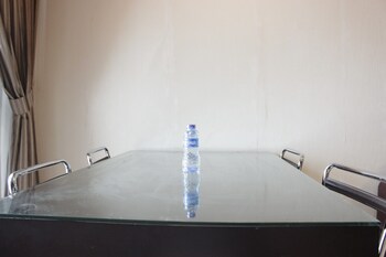 deluxe 2br at dago boutique apartment