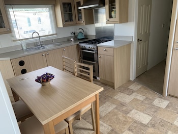 charming 5 beds caravan in beautiful seton sands
