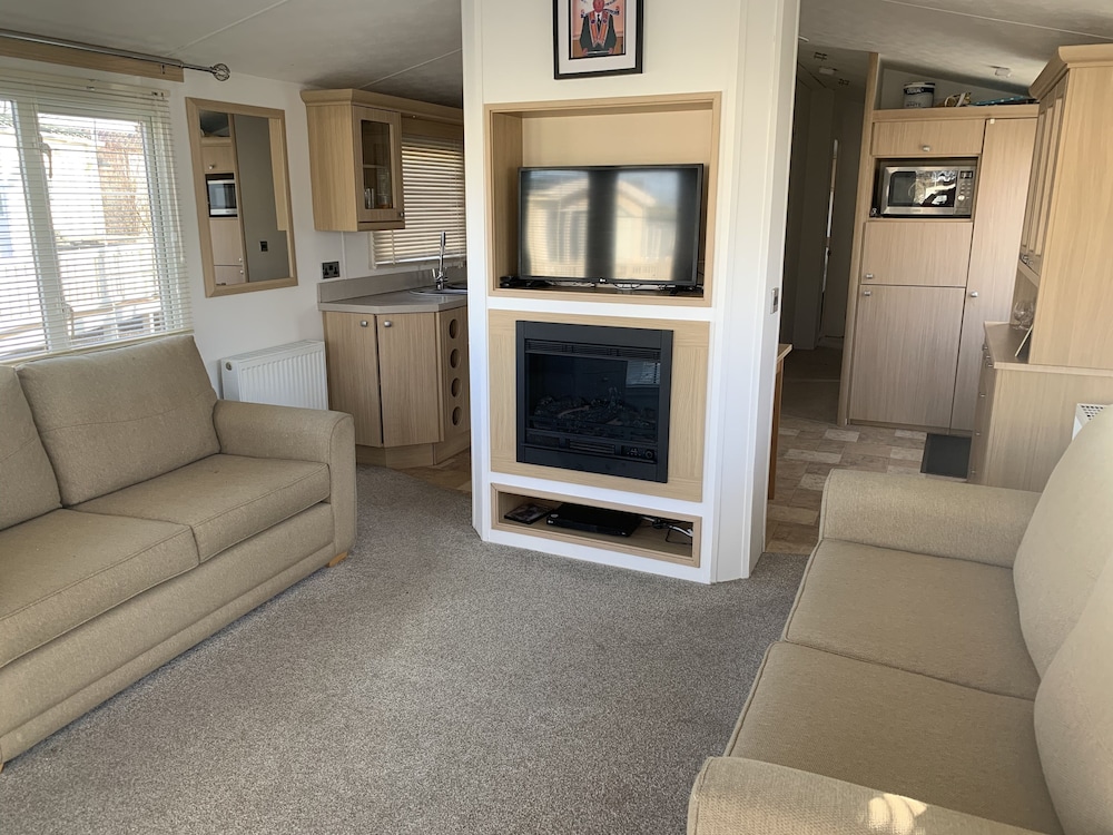 charming 5 beds caravan in beautiful seton sands