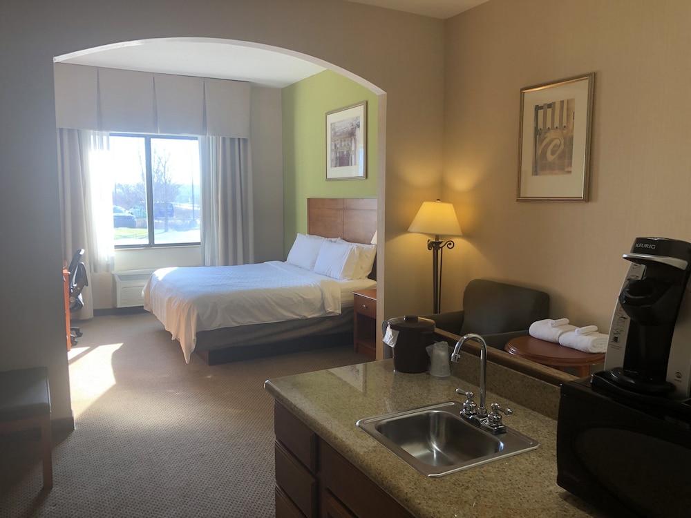 holiday inn express and suites howell by ihg