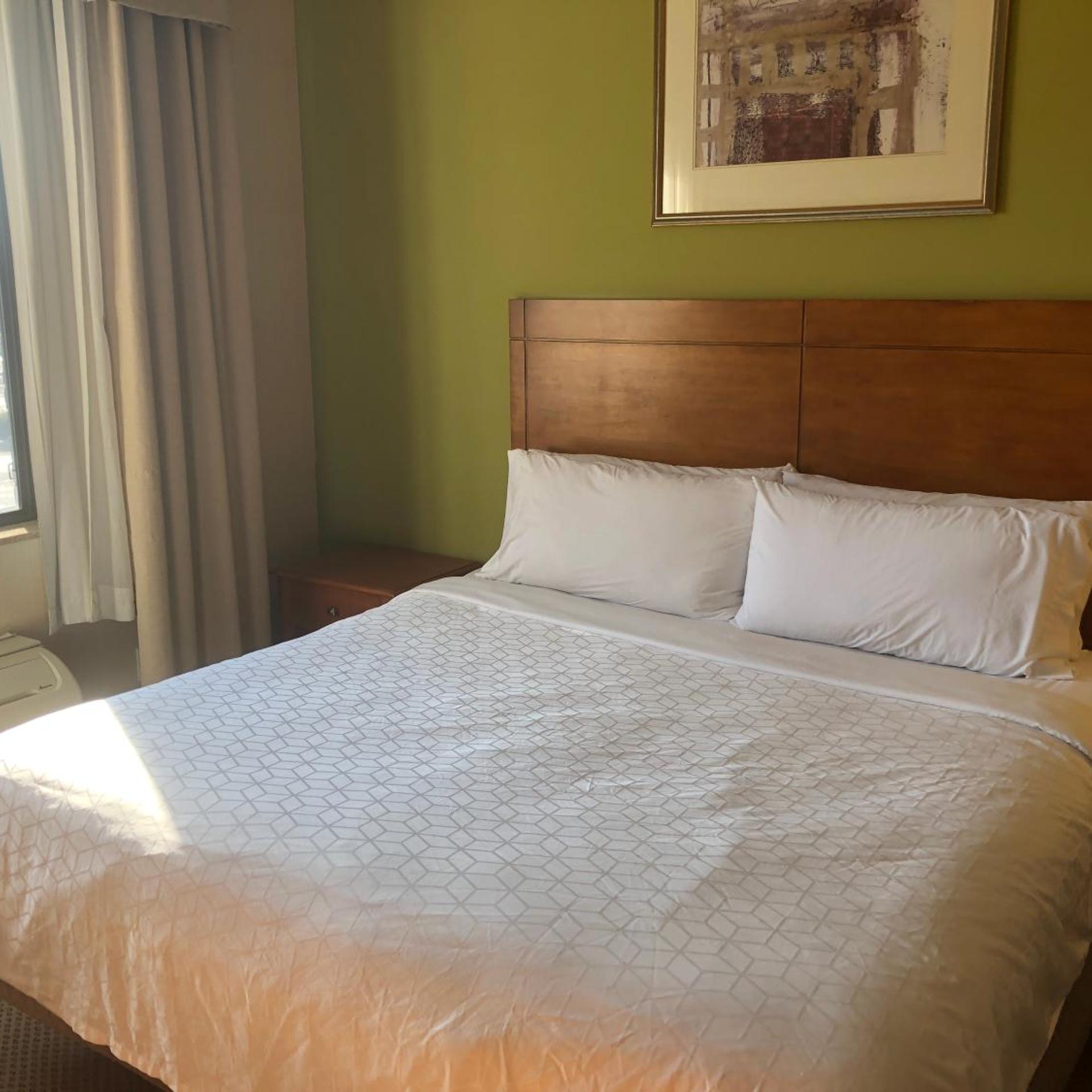 holiday inn express and suites howell by ihg