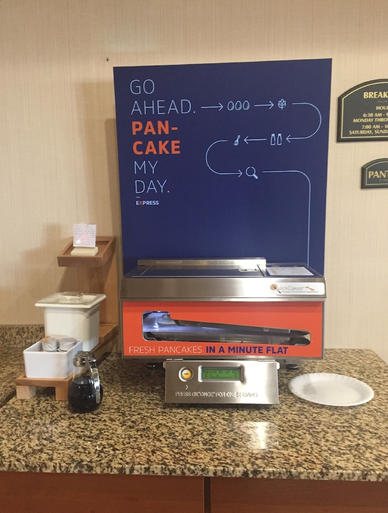 holiday inn express and suites howell by ihg