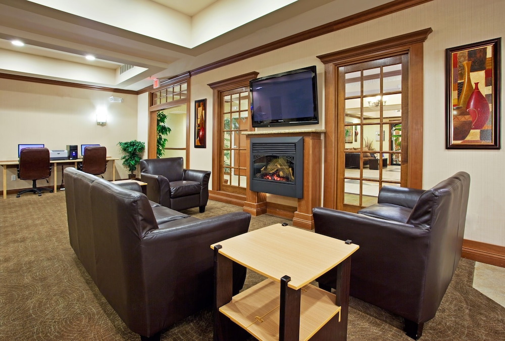 holiday inn express and suites howell by ihg
