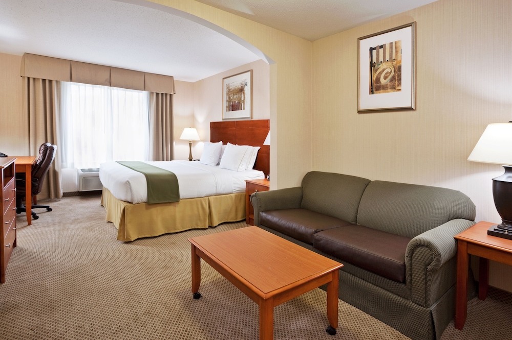 holiday inn express and suites howell by ihg