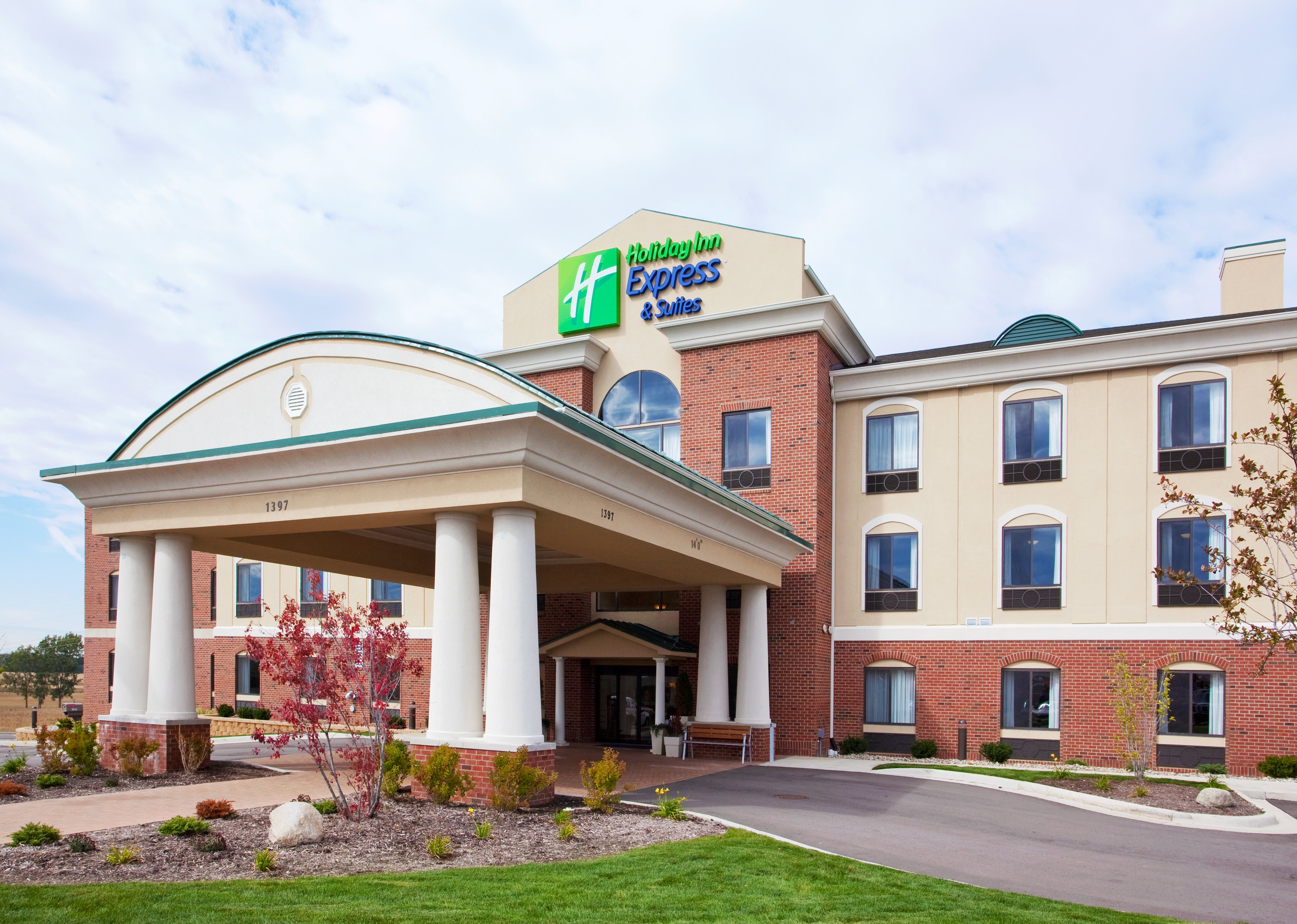 holiday inn express and suites howell by ihg