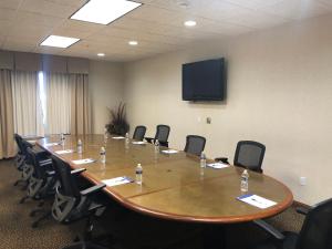holiday inn express and suites howell by ihg