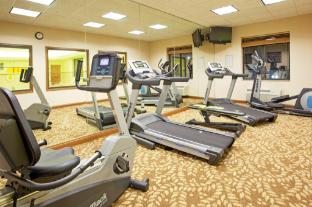 holiday inn express and suites howell by ihg