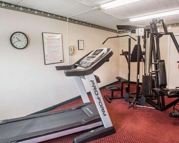 econo lodge and suites shamokin dam selinsgrove