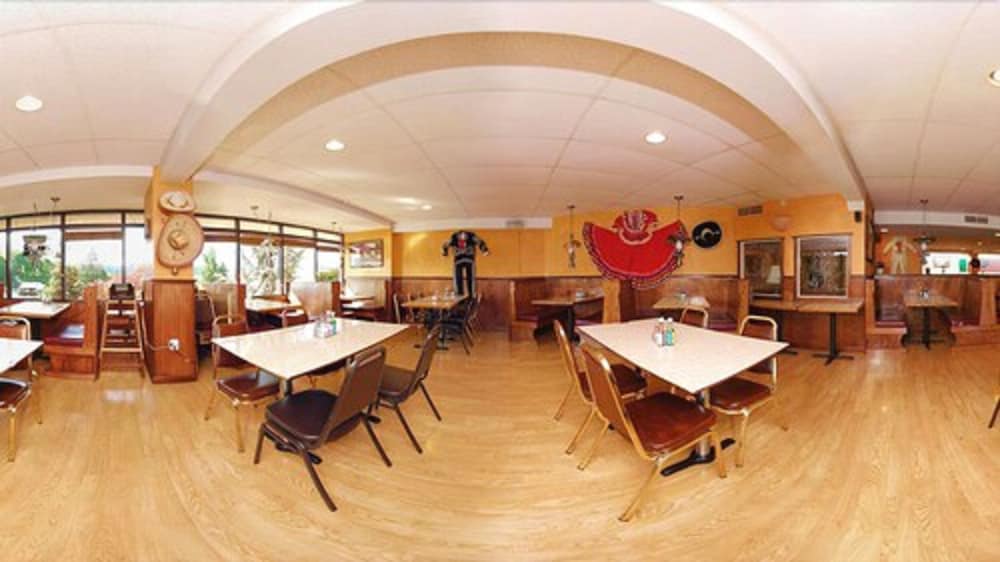 econo lodge and suites shamokin dam selinsgrove