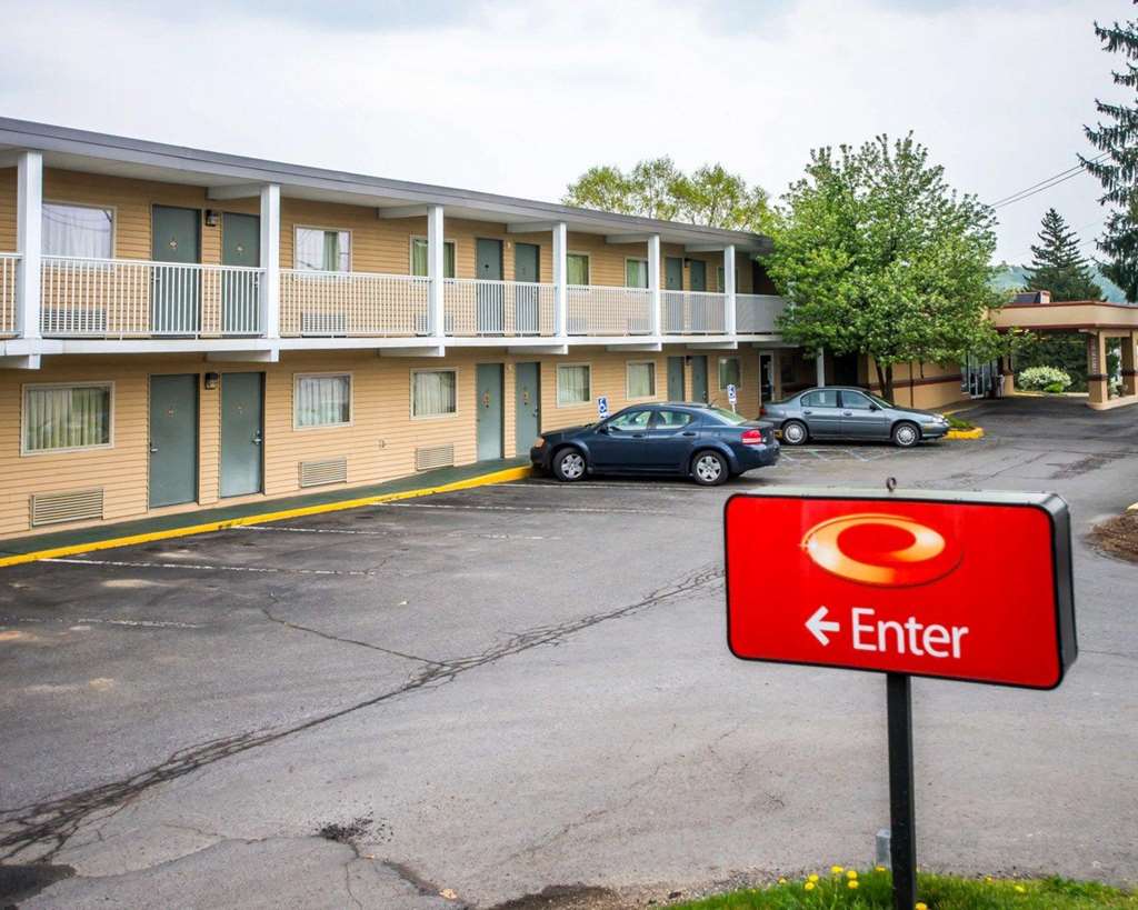 econo lodge and suites shamokin dam selinsgrove