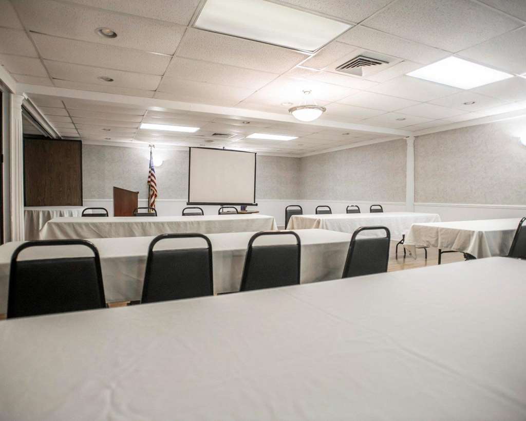 econo lodge and suites shamokin dam selinsgrove